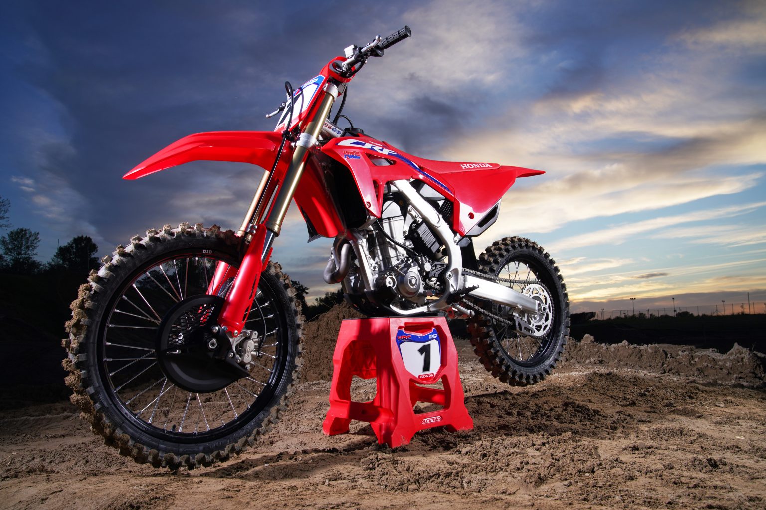 HONDA CRF 450 R 2021 VIDEO TEST prima parte