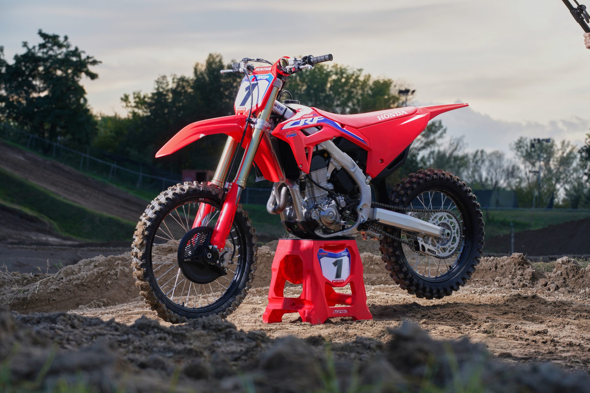 HONDA CRF 450 R 2021 VIDEO TEST prima parte